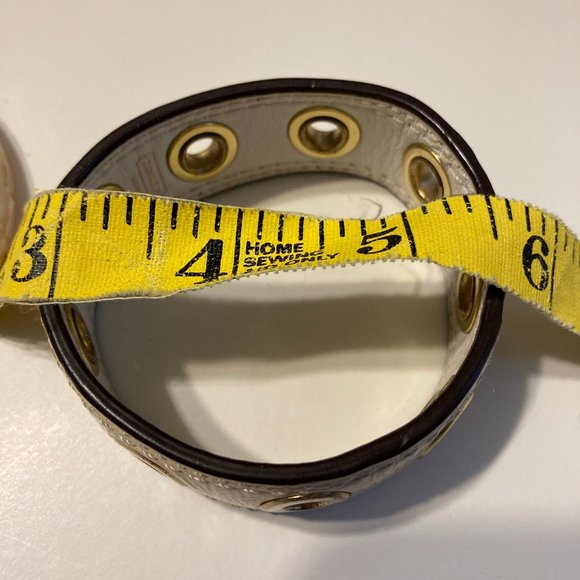Off white small Coach leather bracelet with brass accents - Picture 6 of 7